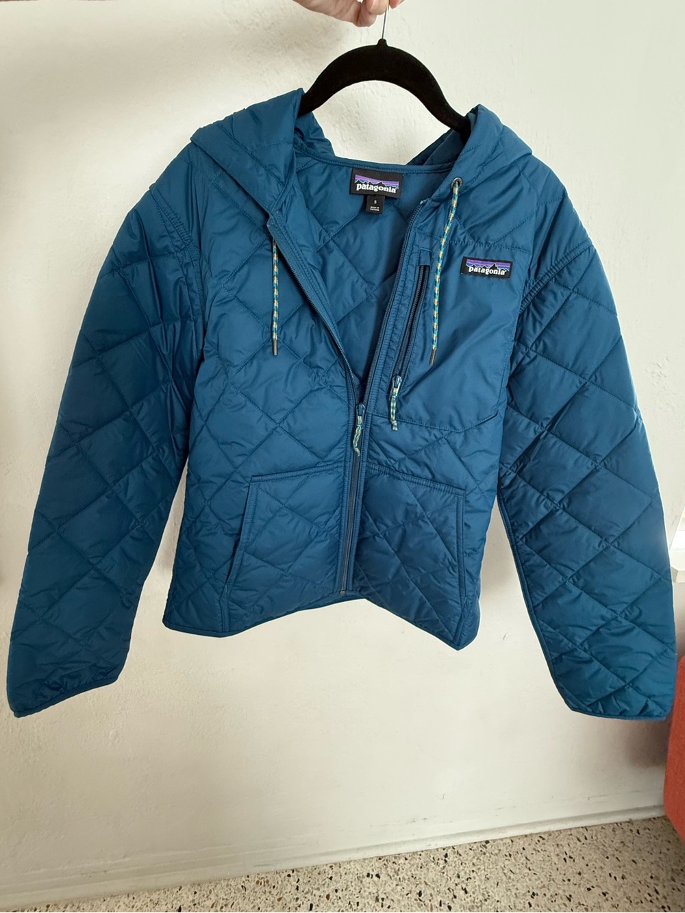 Patagonia - Women's Diamond Quilted Bomber Hoody - Small - Picture 2 of 4